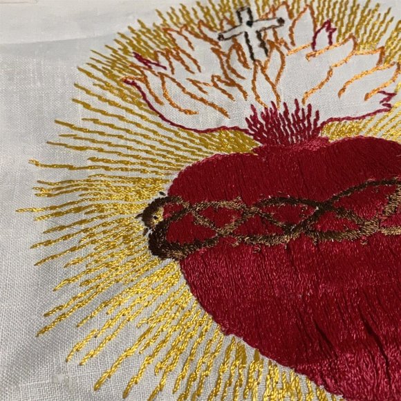 Vintage Sacred Heart IHS Embroidered Linen Piece - Picture 5 of 8
